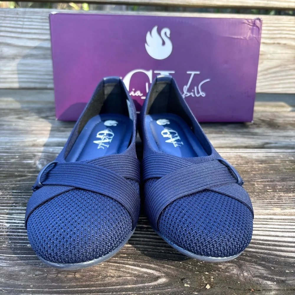 Gloria Vanderbilt womens Debbie slip on flats navy 8